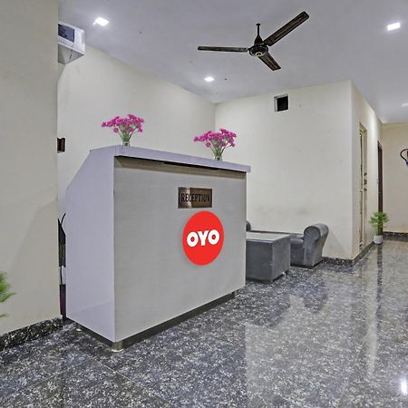 ניו דלהי Hotel O Royal Palace Guest House Near Vishwa Vidyalaya Metro Station מראה חיצוני תמונה