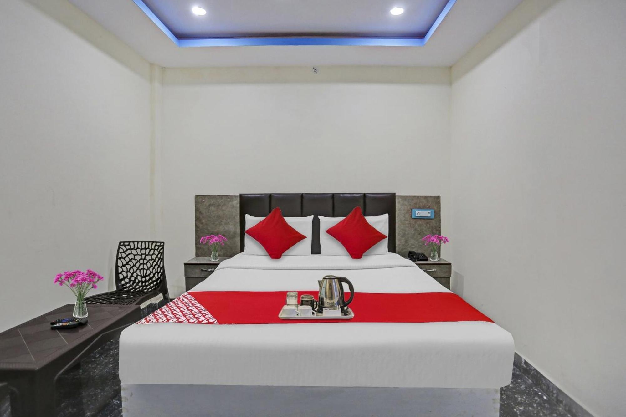 ניו דלהי Hotel O Royal Palace Guest House Near Vishwa Vidyalaya Metro Station מראה חיצוני תמונה
